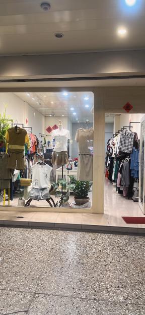 旺鋪，正對水湳市場、人潮眾多