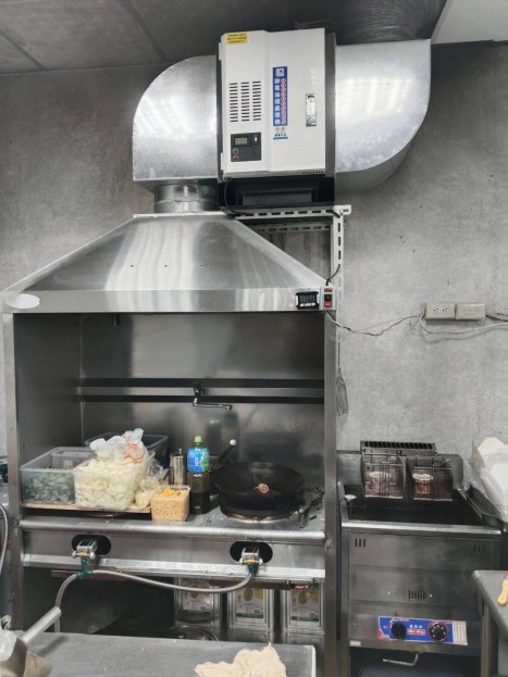 yes頂尖!創業頂讓  台南安平，全店盤讓（醫生警告我別繼續做餐飲，有診斷證明書) 金額：15萬 / 元 台南市安平區