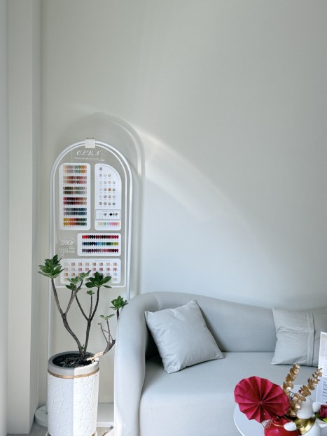 yes頂尖!創業頂讓 重金打造高質感美業店面 附近皆是中高質感消費族群 金額：100萬 / 元 高雄市前鎮區