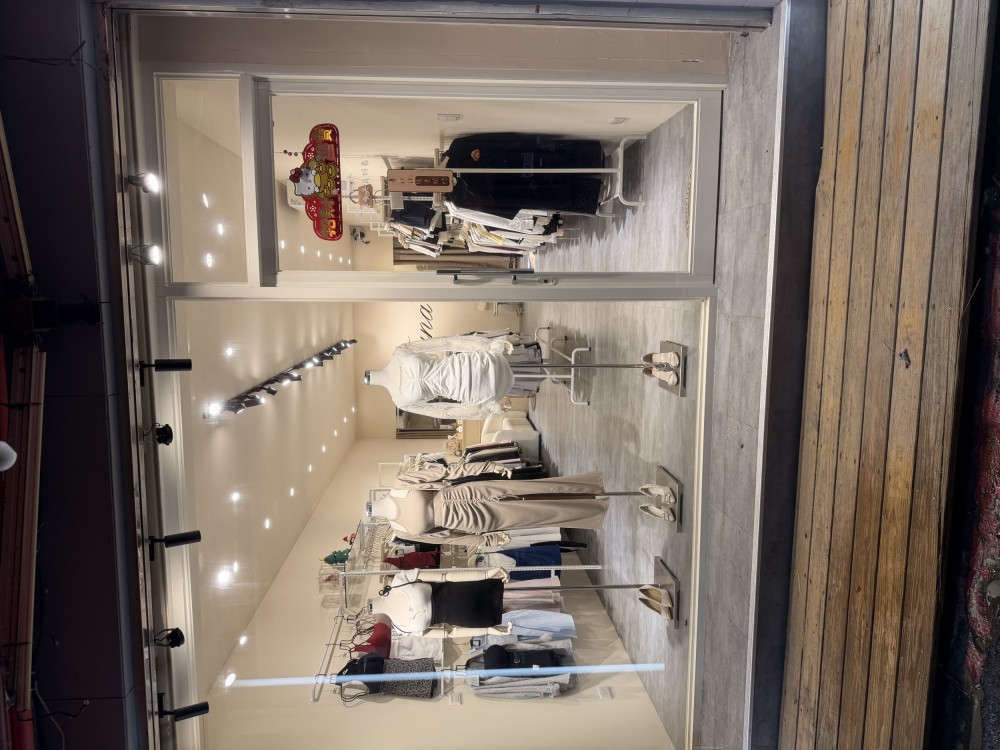     女裝店整店頂讓｜設備＋裝潢一次接手