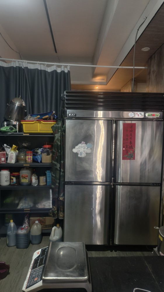 近A8長庚醫院,華亚科學園區,两个學校很多安親班,住宅區